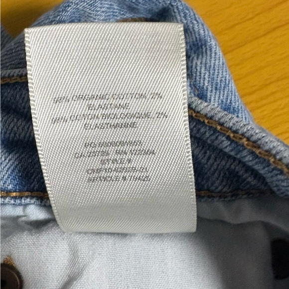 Aritzia - Denim Forum The Yoko High Rise Slim Jeans - Picture 9 of 9